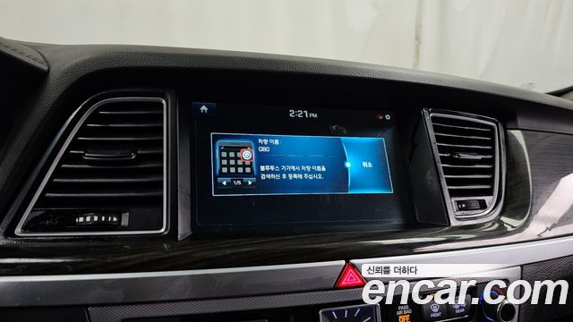 Genesis G80 2017 — photo 22