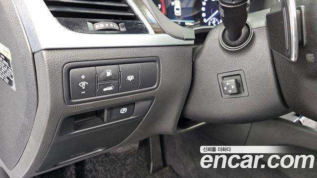 Genesis G80 2017 — photo 30