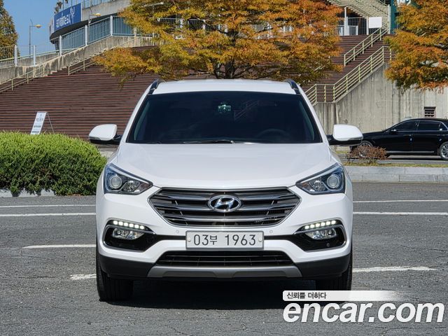 Hyundai Santafe 2016 — photo 1