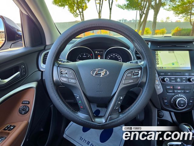 Hyundai Santafe 2016 — photo 15