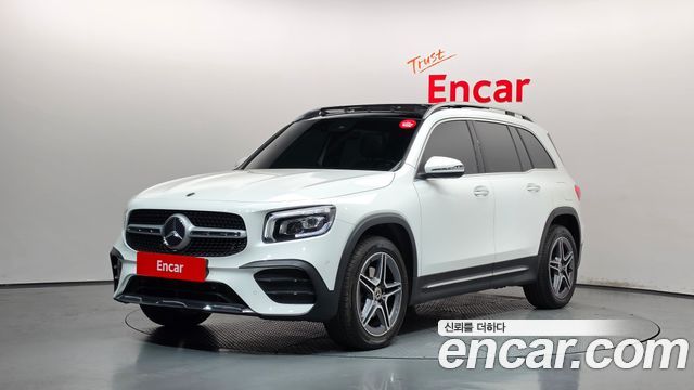 Mercedes-Benz GLB-Class 2021 — photo 1