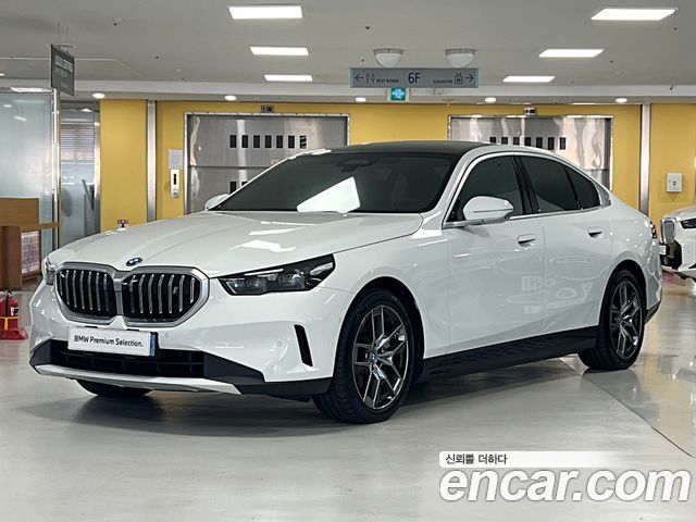 BMW i5 2025 — photo 1