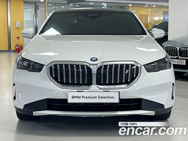 BMW i5 2025 — photo 3