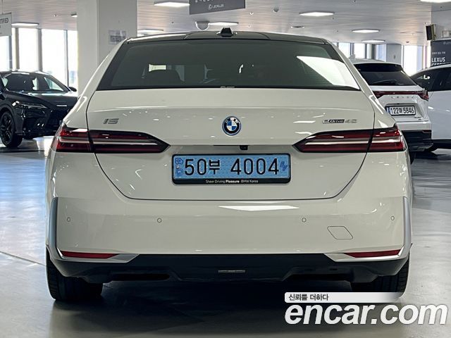 BMW i5 2025 — photo 4