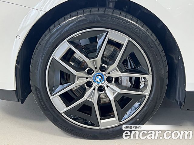 BMW i5 2025 — photo 5