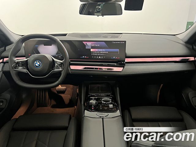 BMW i5 2025 — photo 7