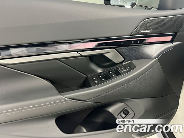 BMW i5 2025 — photo 16