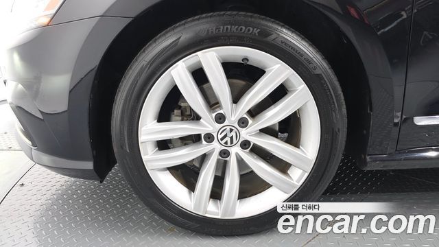 Volkswagen Passat 2018 — photo 5