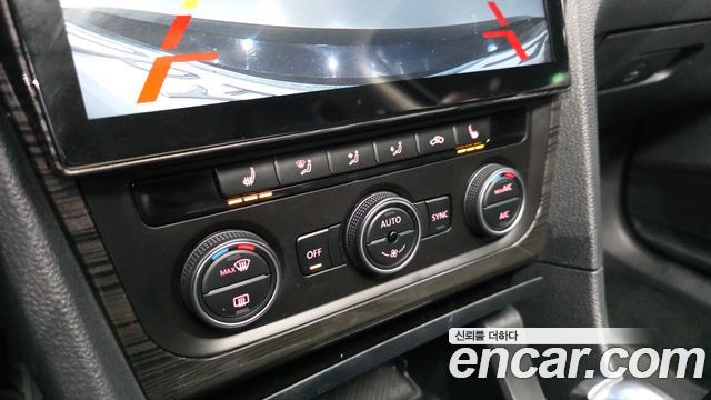 Volkswagen Passat 2018 — photo 22