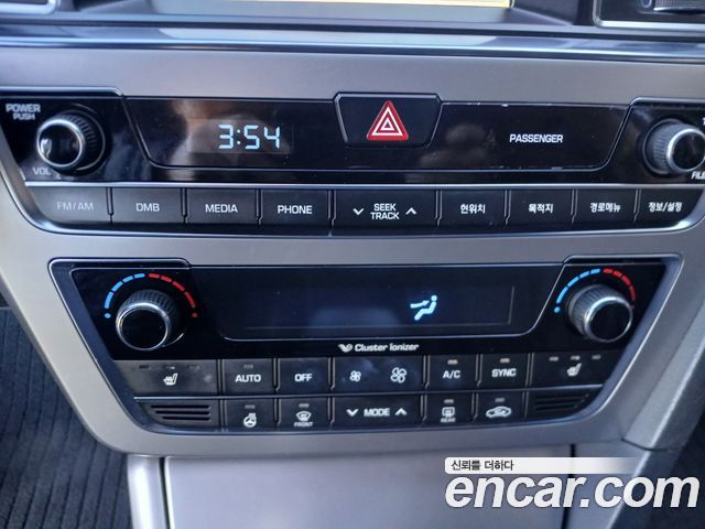 Hyundai Sonata 2015 — photo 14