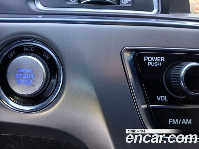 Hyundai Sonata 2015 — photo 17