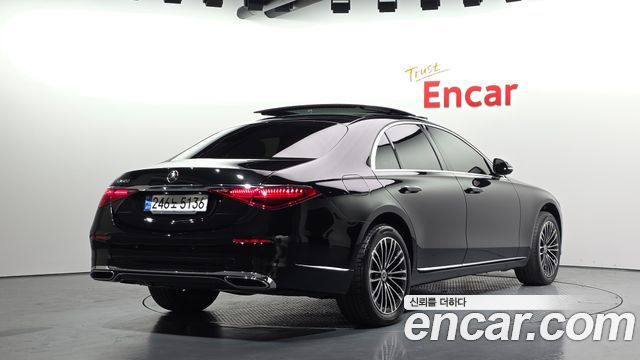 Mercedes-Benz S-Class 2022 — photo 2