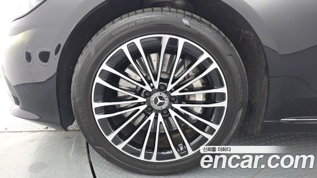 Mercedes-Benz S-Class 2022 — photo 5