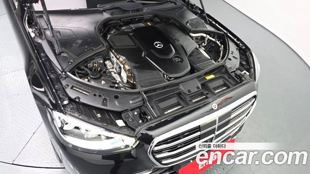 Mercedes-Benz S-Class 2022 — photo 6