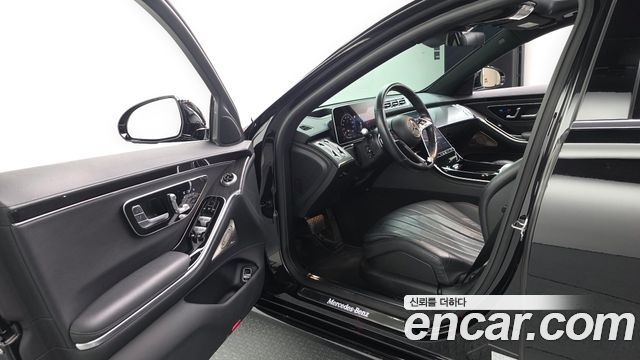 Mercedes-Benz S-Class 2022 — photo 10