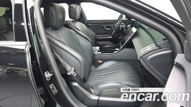 Mercedes-Benz S-Class 2022 — photo 11