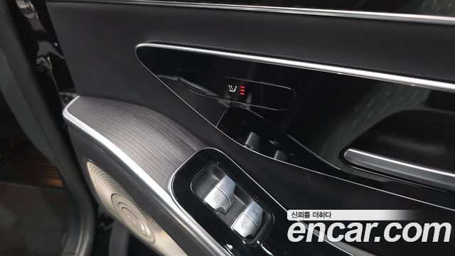 Mercedes-Benz S-Class 2022 — photo 19