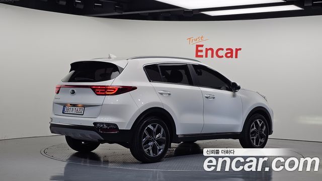 Kia Sportage 2022 — photo 2