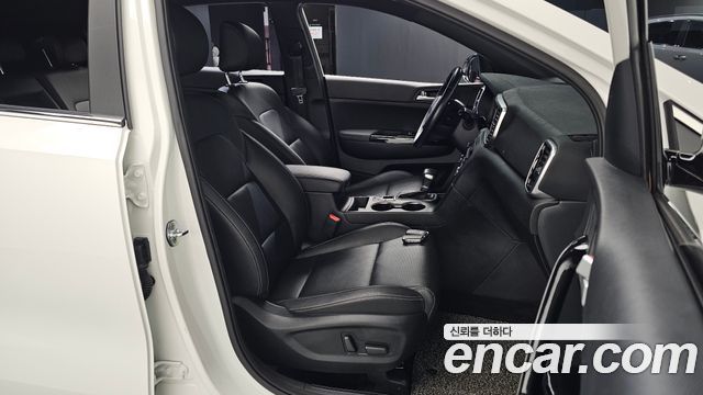 Kia Sportage 2022 — photo 12