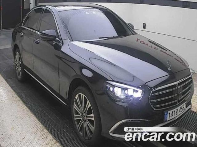Mercedes-Benz E-Class 2021 — photo 2