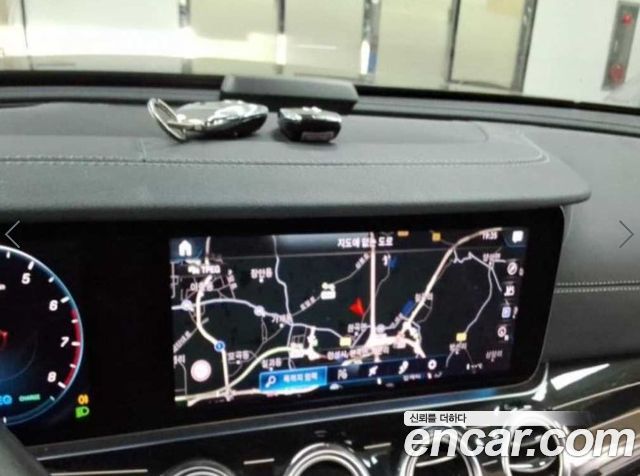 Mercedes-Benz E-Class 2021 — photo 6