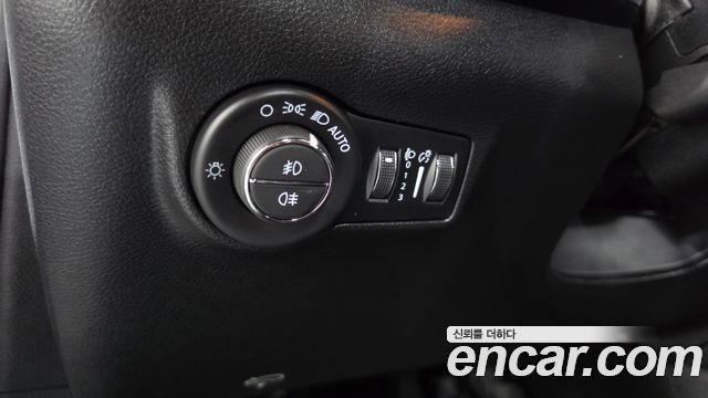 Jeep Compass 2022 — photo 29