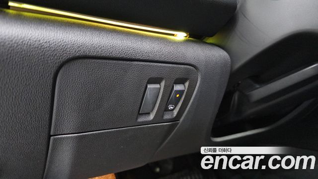 Renault Korea SM6 2019 — photo 24
