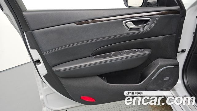 Renault Korea SM6 2019 — photo 14