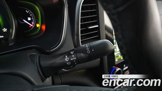 Renault Korea SM6 2019 — photo 28