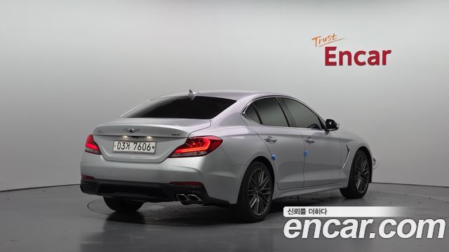 Genesis G70 2018 — photo 2