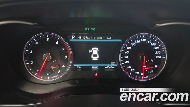 Genesis G70 2018 — photo 11