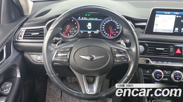 Genesis G70 2018 — photo 19