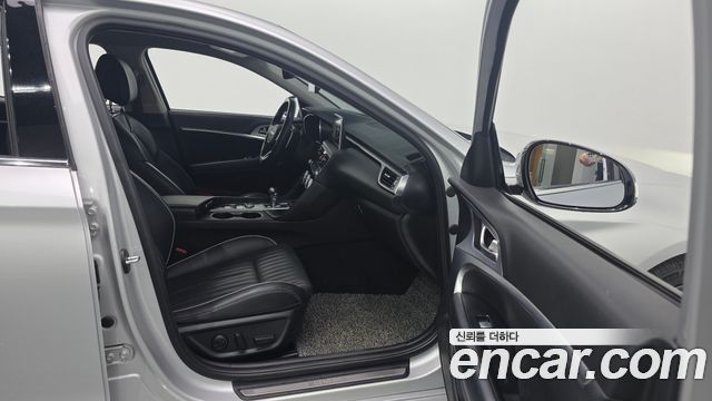 Genesis G70 2018 — photo 16