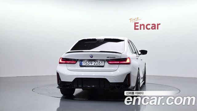 BMW 3-Series 2023 — photo 4