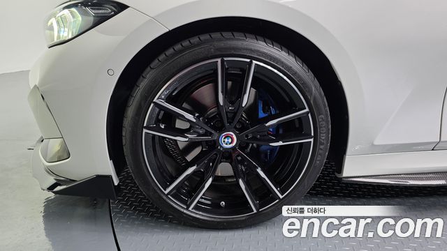 BMW 3-Series 2023 — photo 5