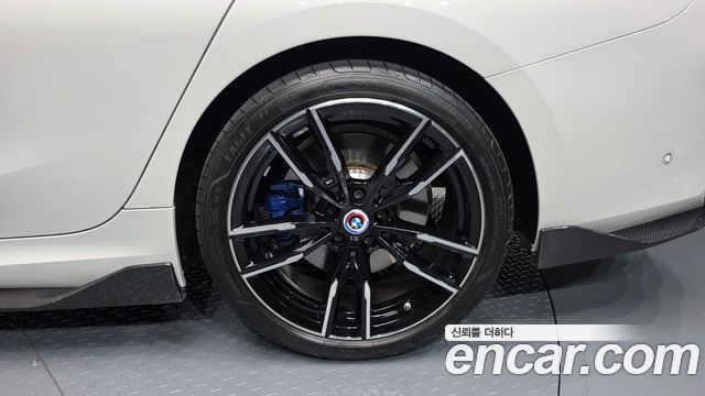 BMW 3-Series 2023 — photo 7