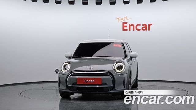 Mini Cooper 2022 — photo 3
