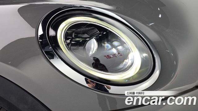 Mini Cooper 2022 — photo 8