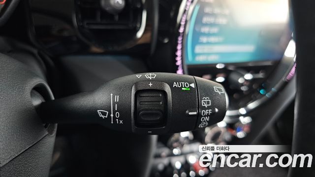 Mini Cooper 2022 — photo 28