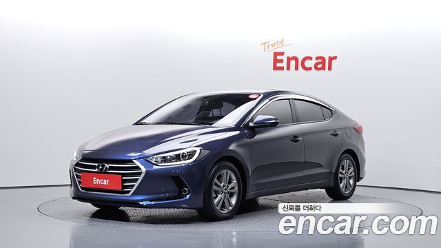 Hyundai AVANTE 2017 — photo 1