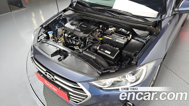 Hyundai AVANTE 2017 — photo 6