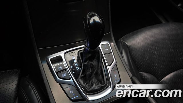 Hyundai Grandeur 2015 — photo 9