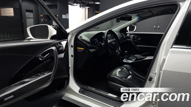 Hyundai Grandeur 2015 — photo 10