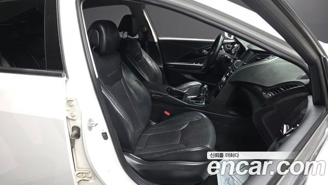 Hyundai Grandeur 2015 — photo 11