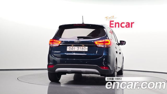 Kia Carens 2018 — photo 4