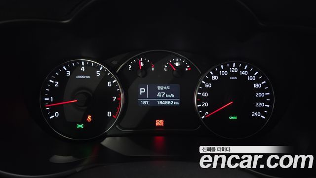 Kia Carens 2018 — photo 11