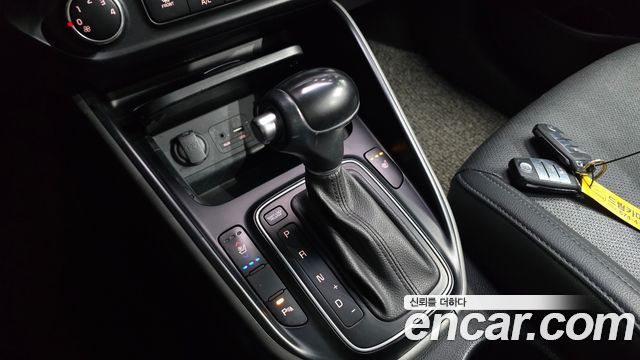 Kia Carens 2018 — photo 12
