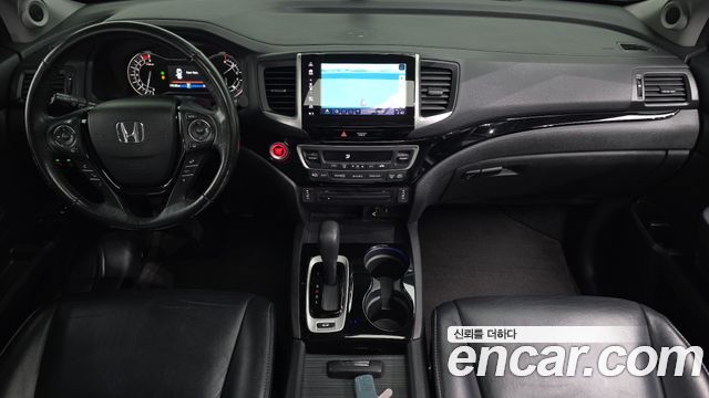 Honda Pilot 2017 — photo 10