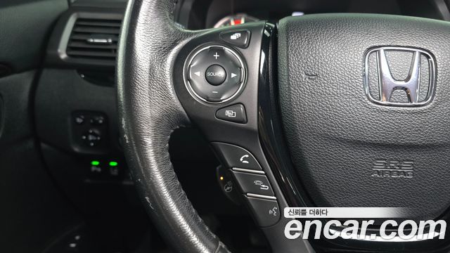Honda Pilot 2017 — photo 26