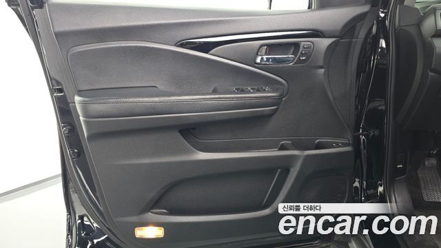 Honda Pilot 2017 — photo 14